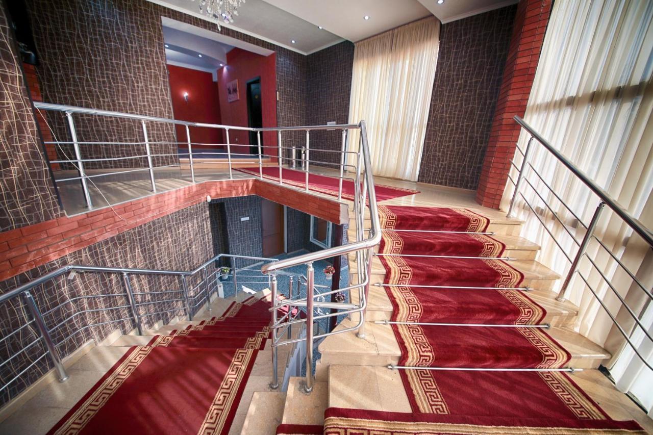Hotel Tamari 쿠타이시 외부 사진