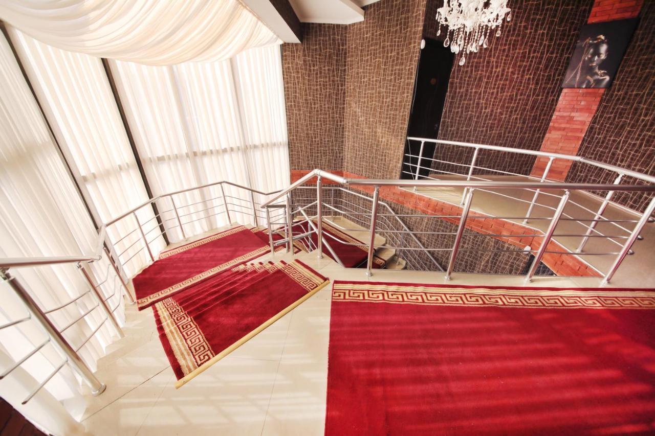 Hotel Tamari 쿠타이시 외부 사진